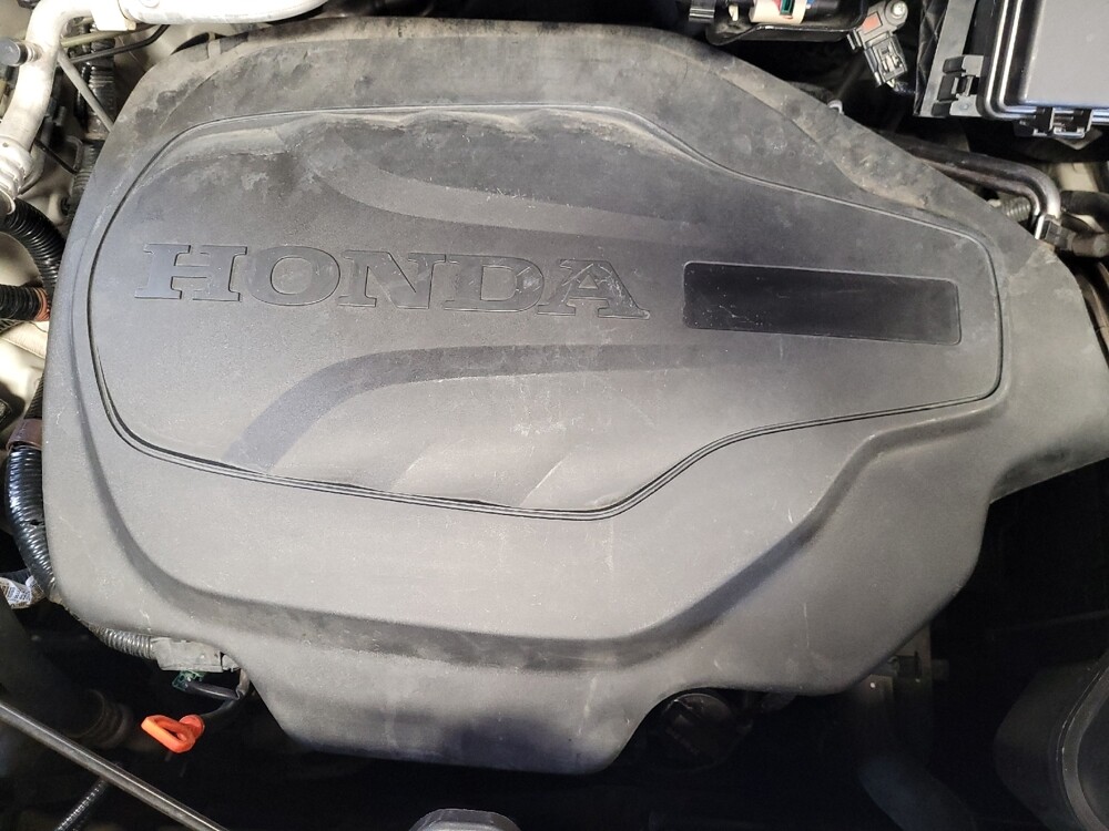 2018 Honda Pilot in Fresno, CA 93726 - 18119304 30