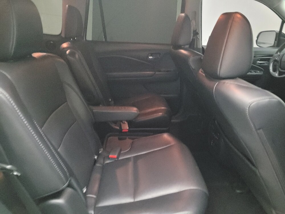 2018 Honda Pilot in Fresno, CA 93726 - 18119304 19