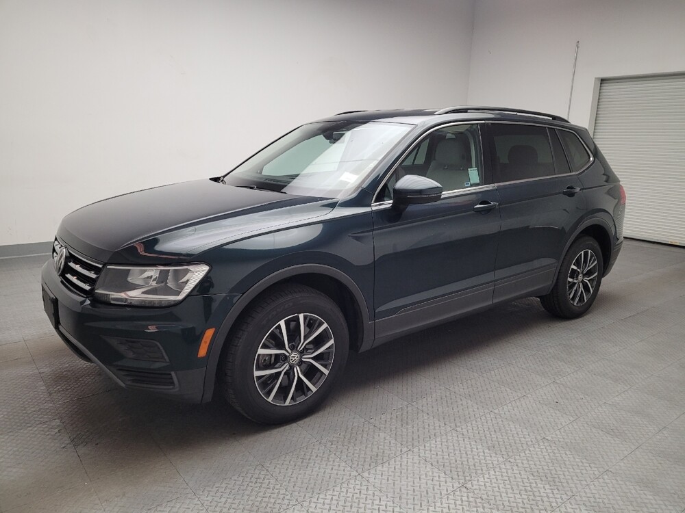 2019 Volkswagen Tiguan in El Cajon, CA 92020 - 18119306 2
