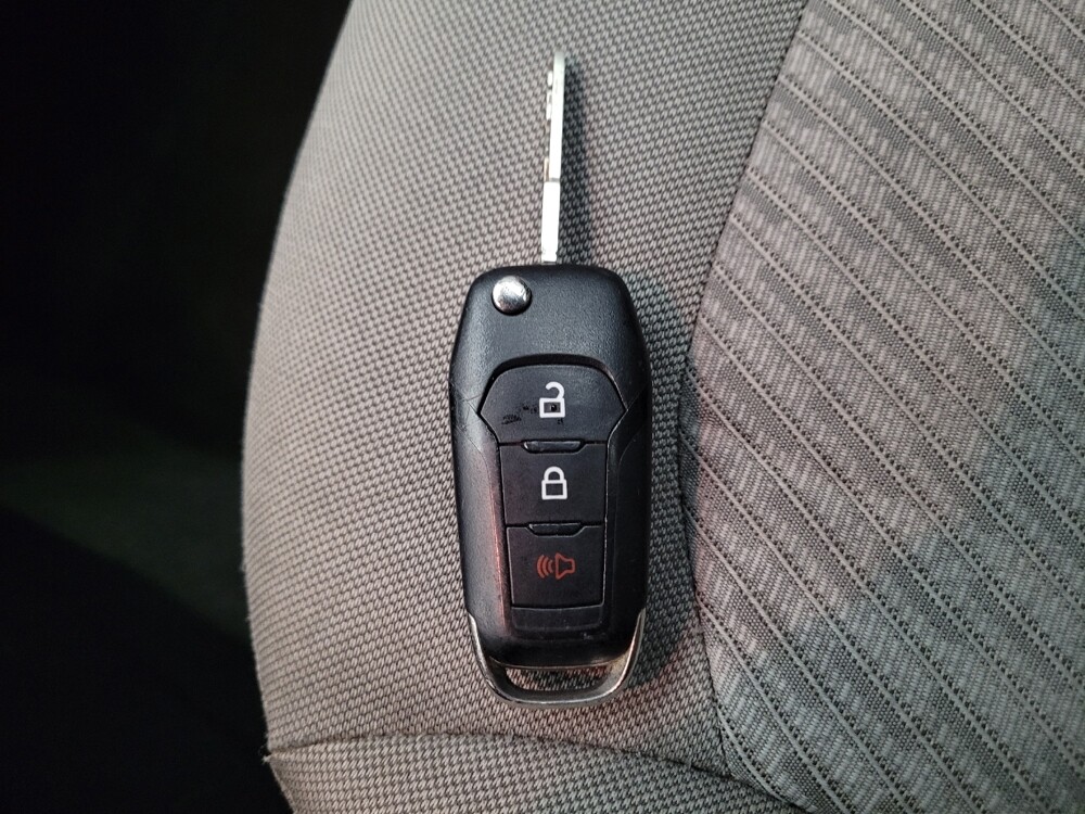 2018 Ford Explorer in Downey, CA 90241 - 18119309 32