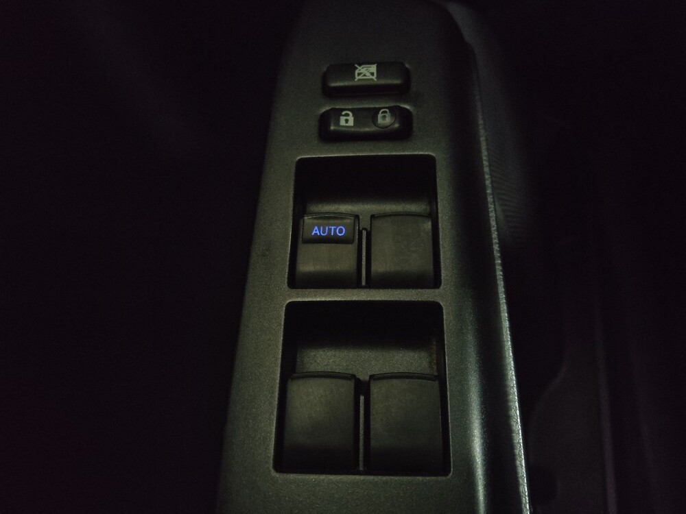 2018 Toyota RAV4 in Union City, GA 30291 - 18119319 27