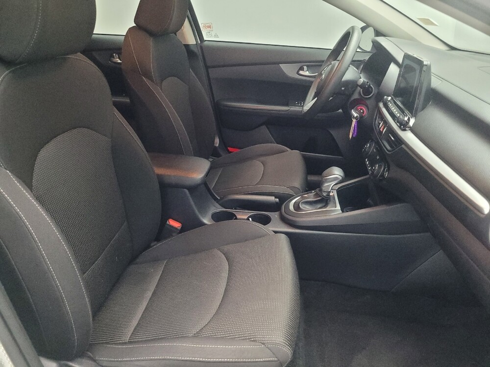 2019 Kia Forte in Stone Mountain, GA 30083 - 18119329 21