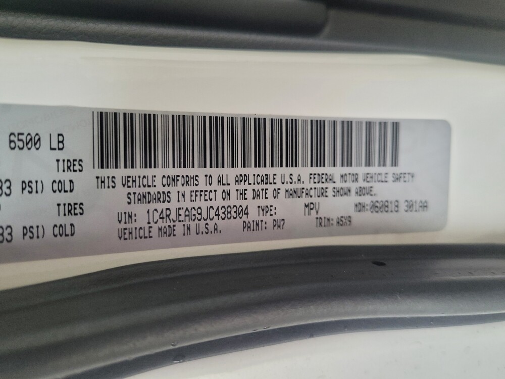 2018 Jeep Grand Cherokee in Duluth, GA 30096 - 18119331 33