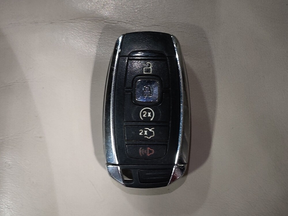 2019 Lincoln Nautilus in West Palm Beach, FL 33409 - 18119340 32