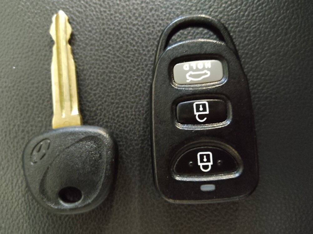 2020 Hyundai Elantra in Charlotte, NC 28273 - 18119342 32