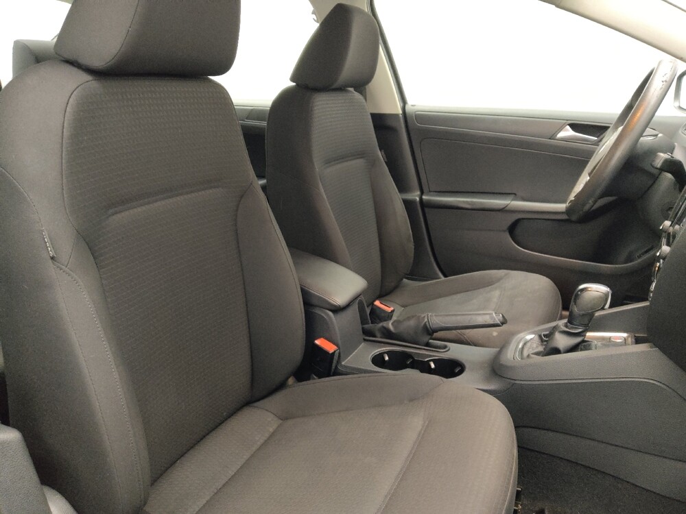 2015 Volkswagen Jetta in Jacksonville, FL 32210 - 18119343 21