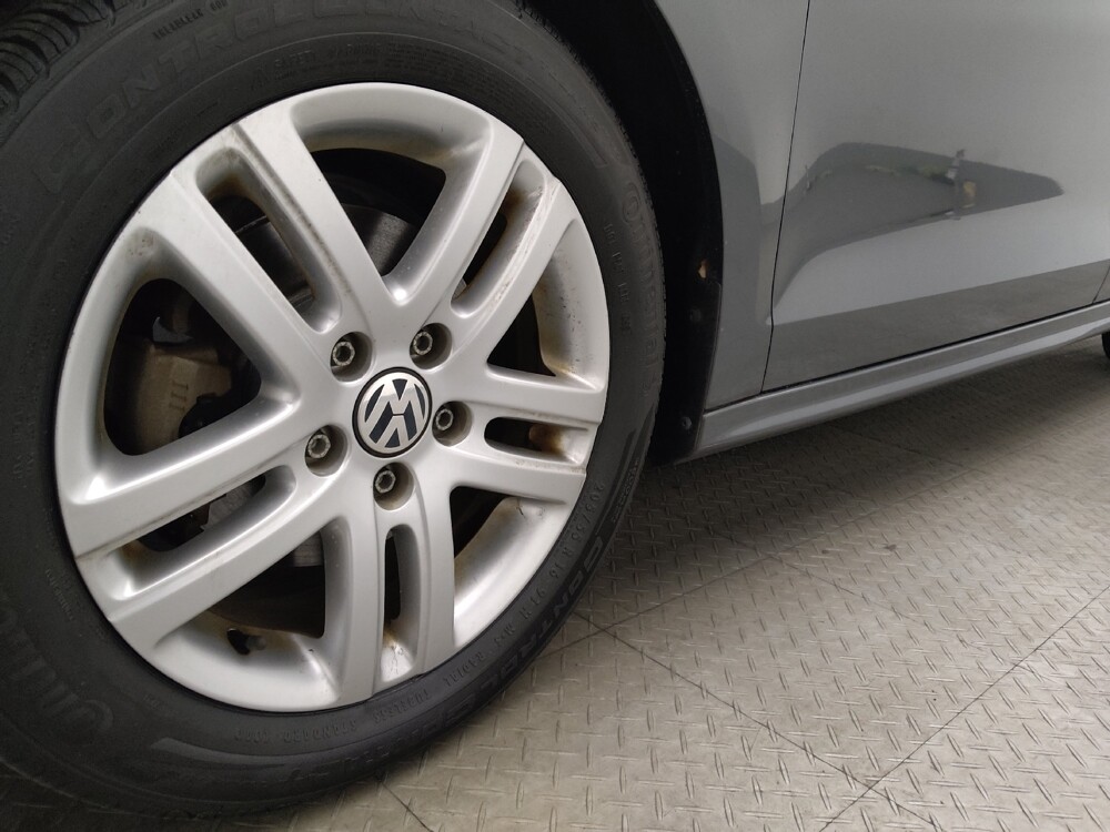 2015 Volkswagen Jetta in Jacksonville, FL 32210 - 18119343 31