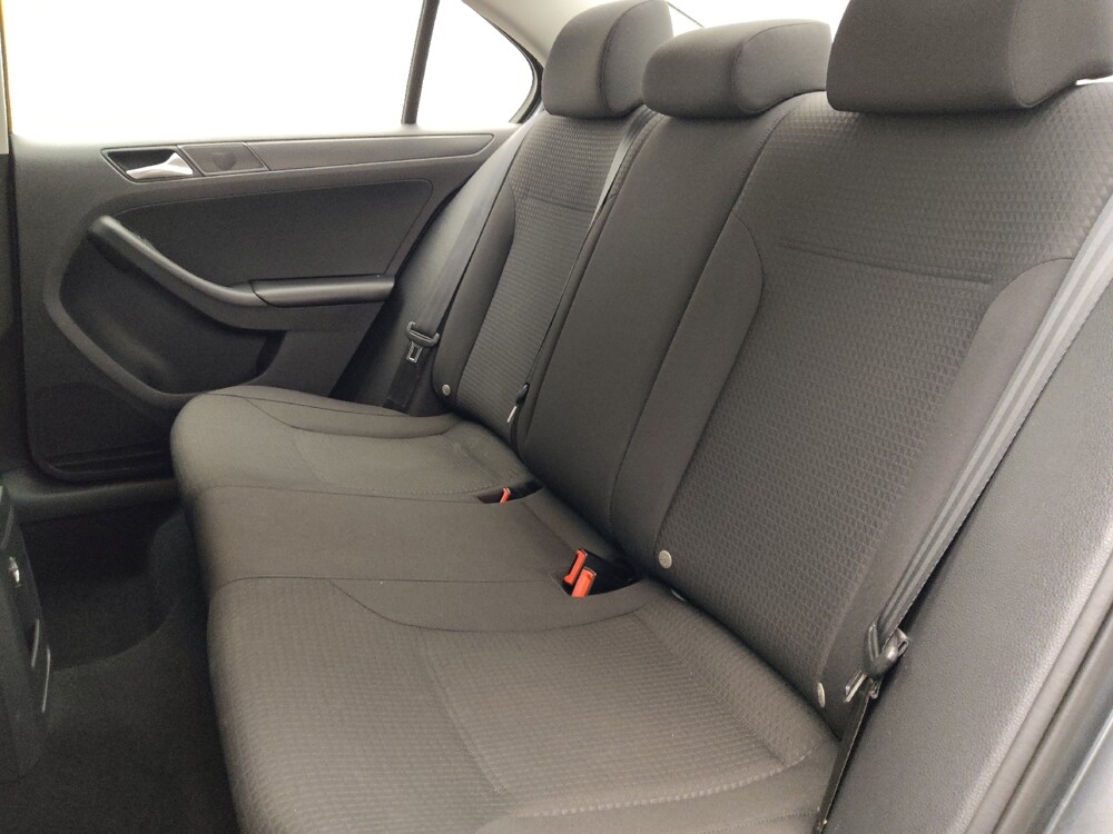 2015 Volkswagen Jetta in Jacksonville, FL 32210 - 18119343 18