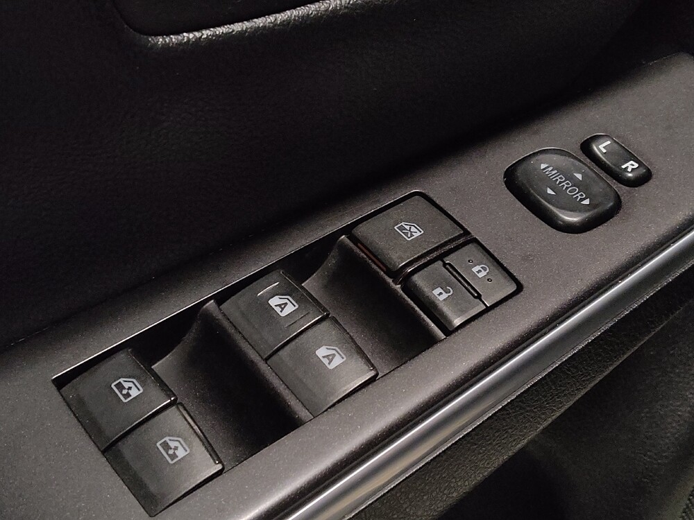 2015 Toyota Camry in Marietta, GA 30062 - 18119347 27