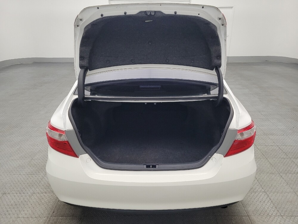 2015 Toyota Camry in Marietta, GA 30062 - 18119347 29