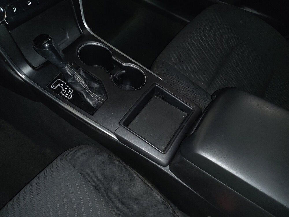 2015 Toyota Camry in Marietta, GA 30062 - 18119347 26