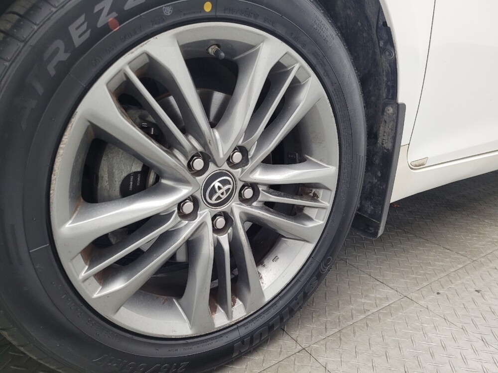 2015 Toyota Camry in Marietta, GA 30062 - 18119347 31