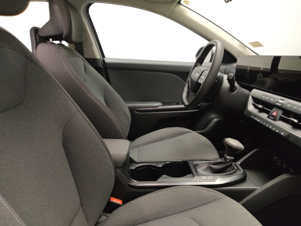 2025 Kia K4 in Fort Worth, TX 76116 - 18119357 21