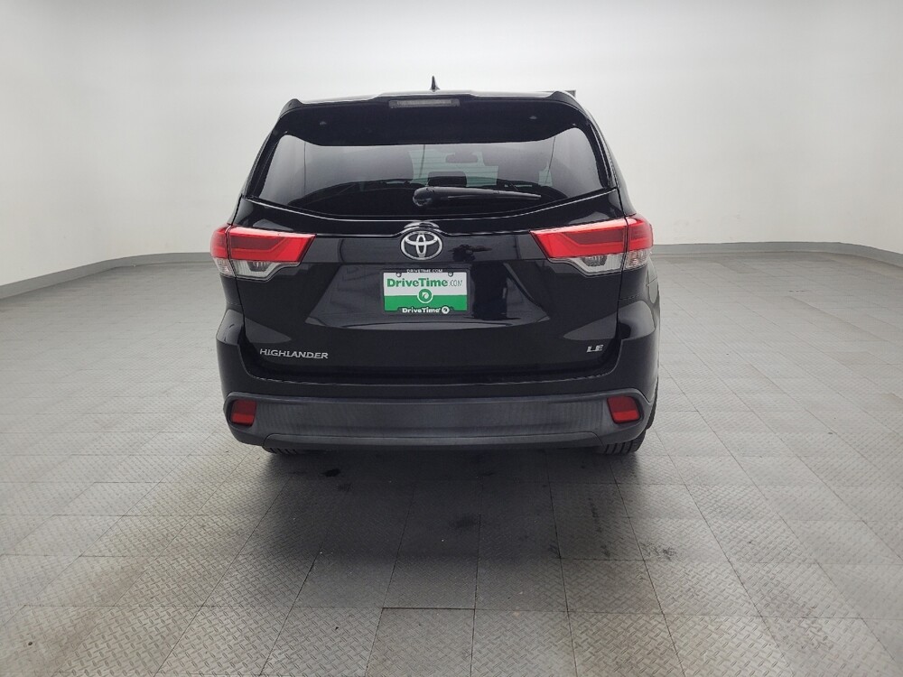 2019 Toyota Highlander in Oklahoma City, OK 73139 - 18119359 7