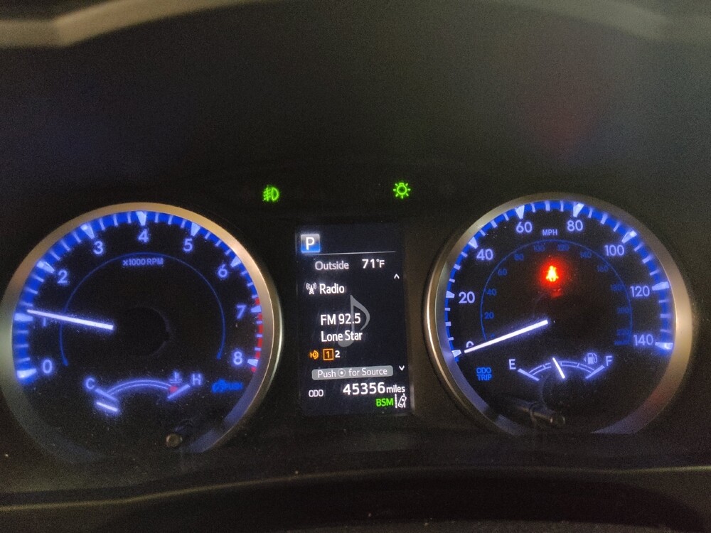 2019 Toyota Highlander in Oklahoma City, OK 73139 - 18119359 23