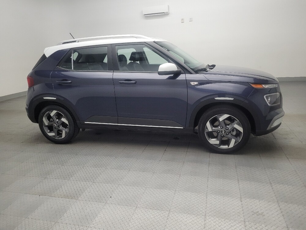 2025 Hyundai Venue in Tulsa, OK 74145 - 18119362 11