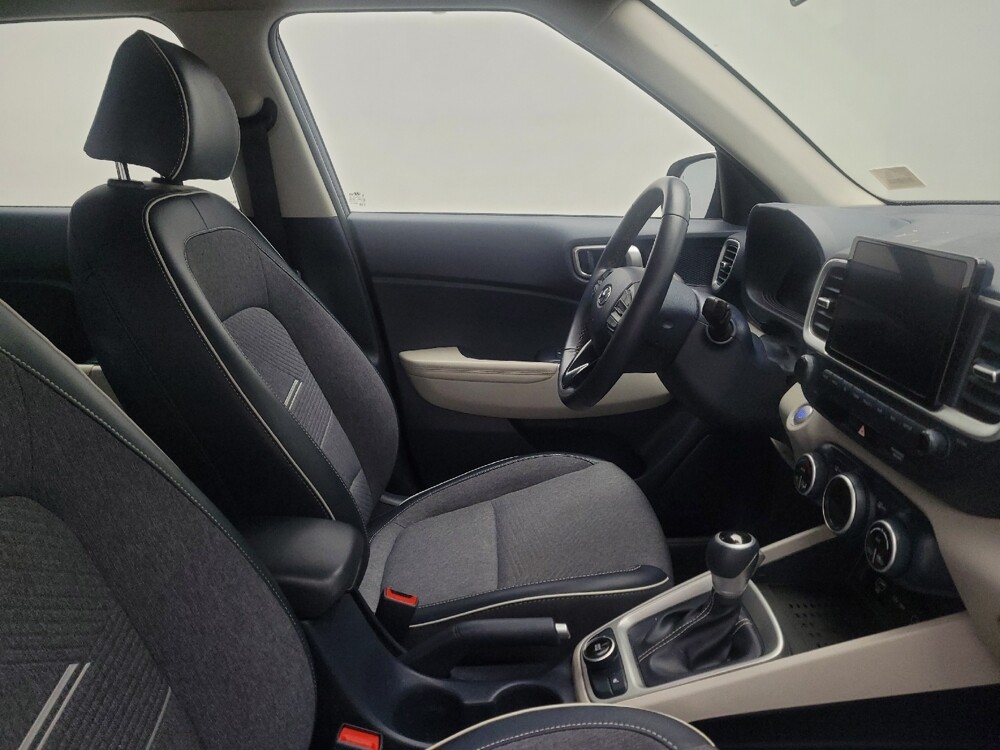 2025 Hyundai Venue in Tulsa, OK 74145 - 18119362 21