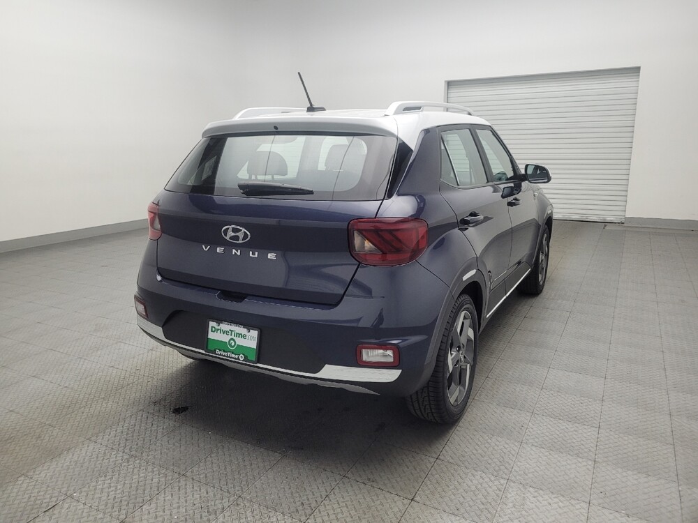 2025 Hyundai Venue in Tulsa, OK 74145 - 18119362 9