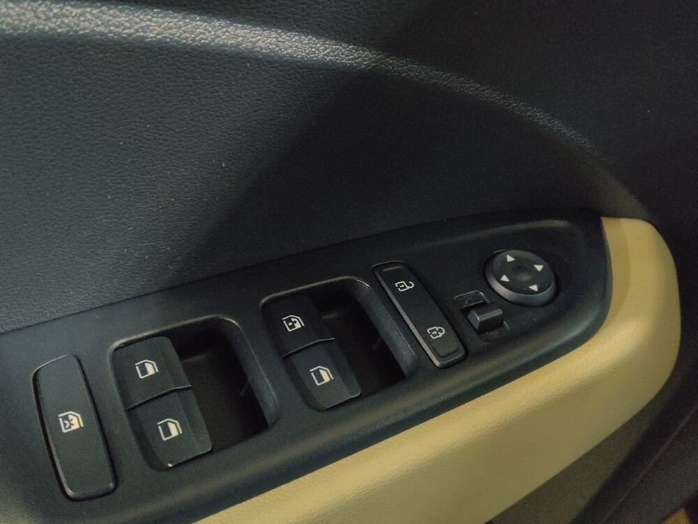 2025 Hyundai Venue in Tulsa, OK 74145 - 18119362 27