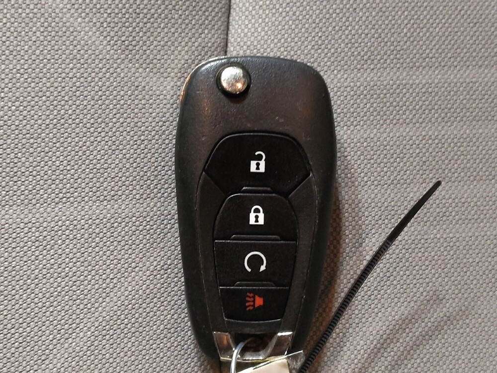 2021 Chevrolet Trax in Arlington, TX 76011 - 18119376 32