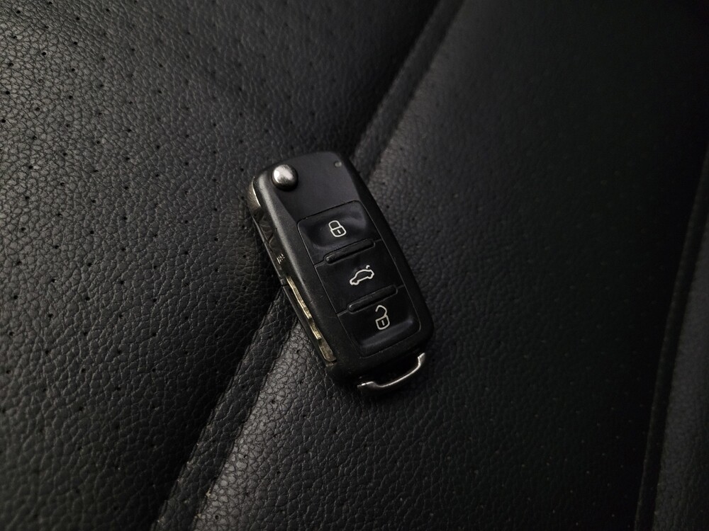 2014 Volkswagen Jetta in Glendale, AZ 85301 - 18119387 32