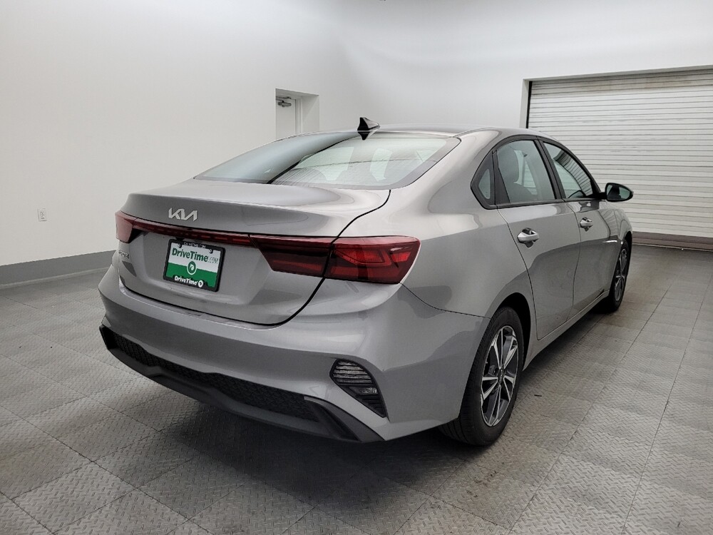 2023 Kia Forte in Mesa, AZ 85210 - 18119390 9