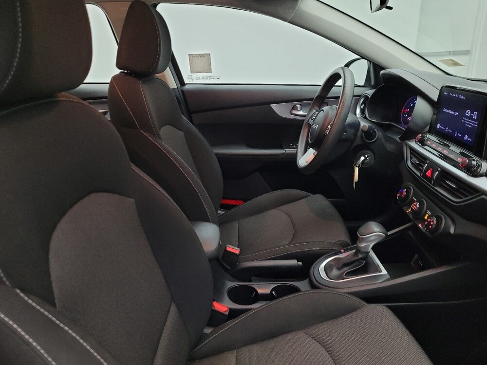 2023 Kia Forte in Mesa, AZ 85210 - 18119390 21