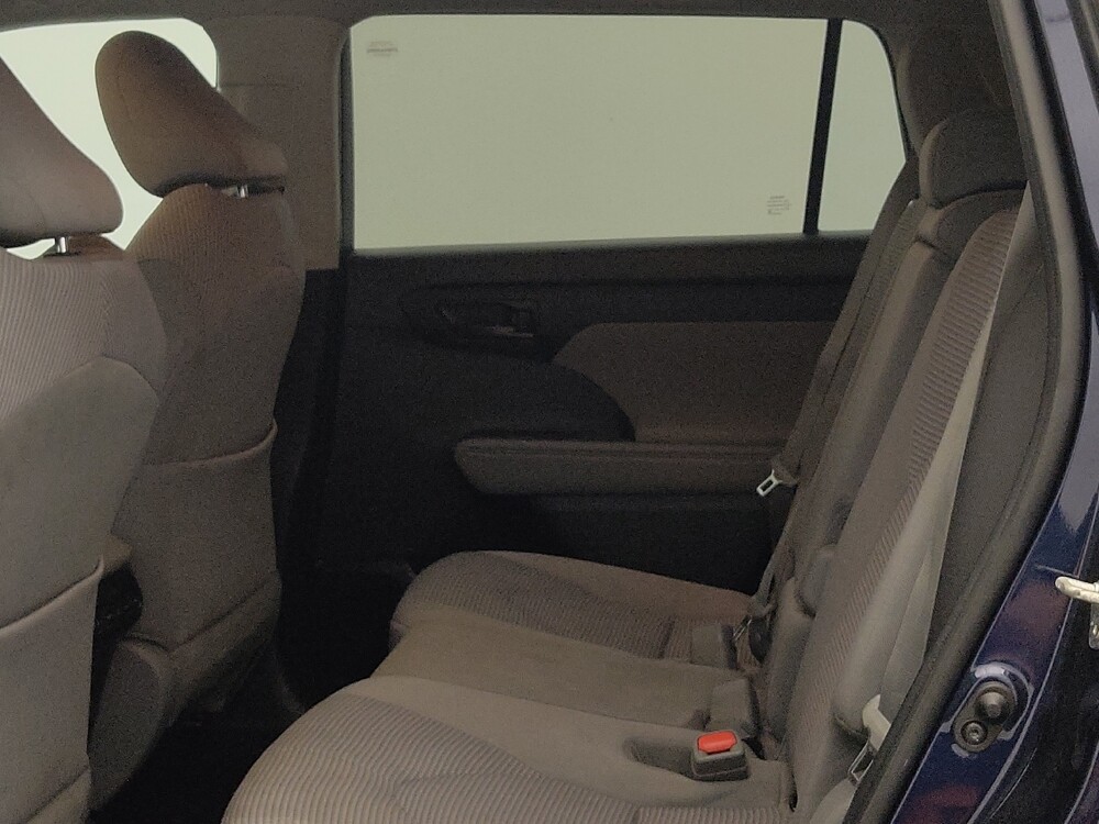 2022 Toyota Highlander in Tallahassee, FL 32304 - 18119395 18