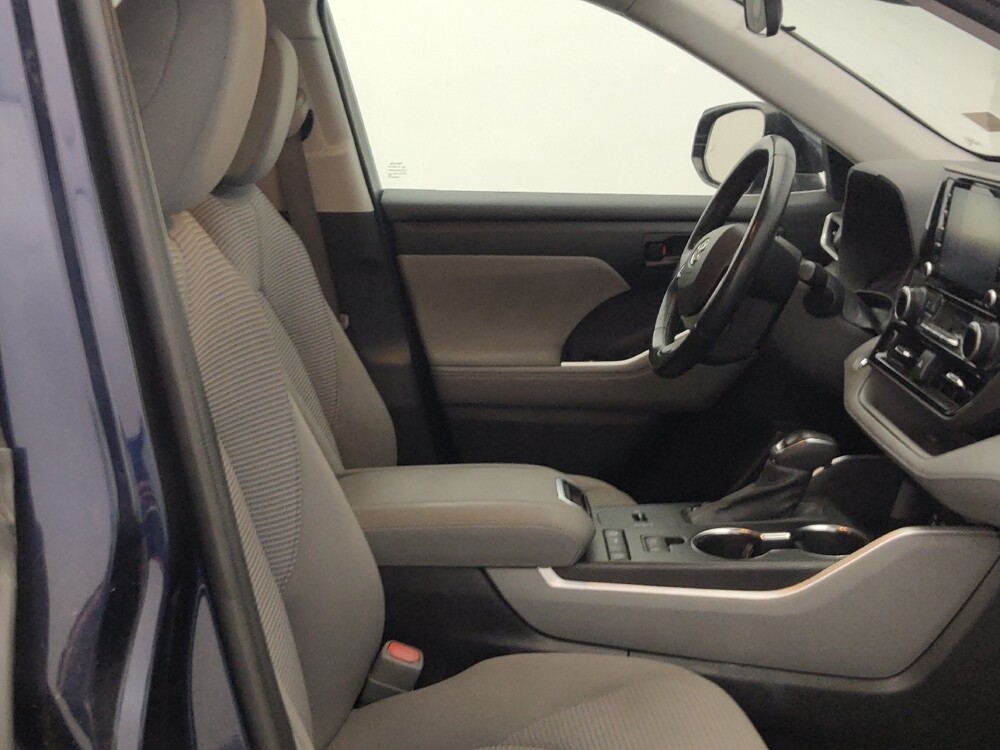 2022 Toyota Highlander in Tallahassee, FL 32304 - 18119395 21
