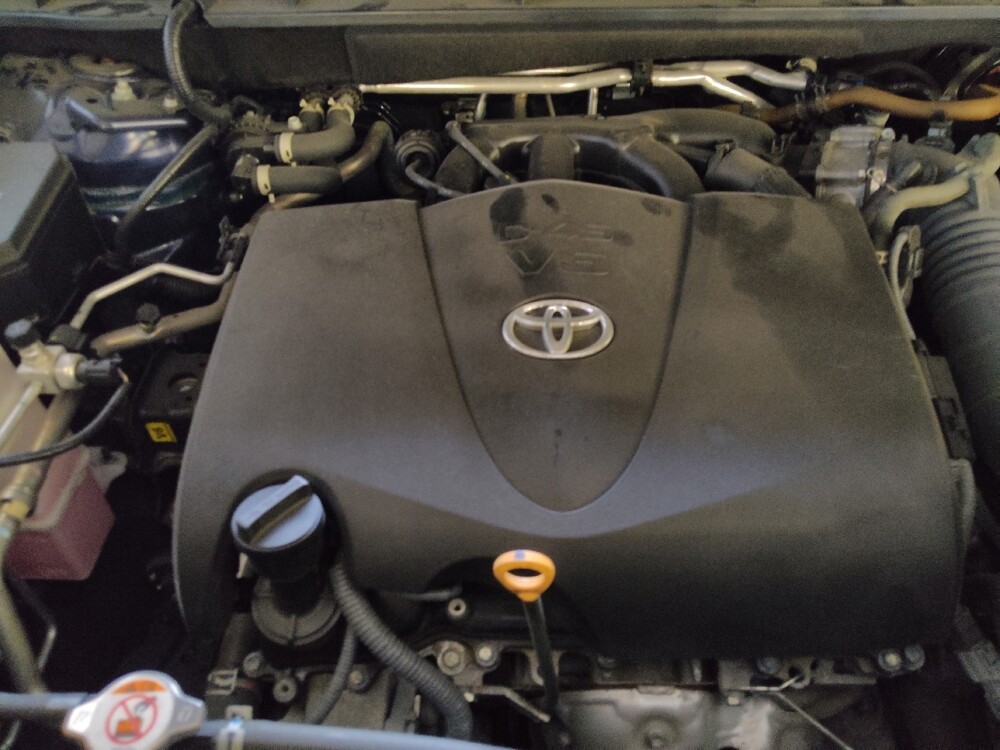 2022 Toyota Highlander in Tallahassee, FL 32304 - 18119395 30