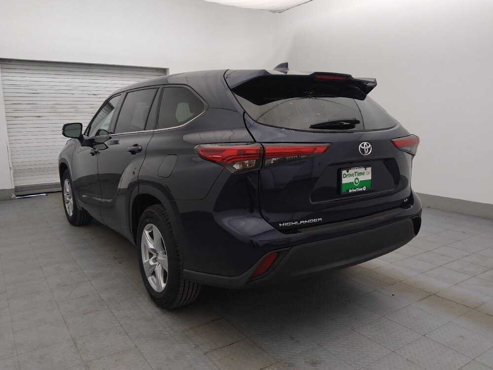 2022 Toyota Highlander in Tallahassee, FL 32304 - 18119395 5