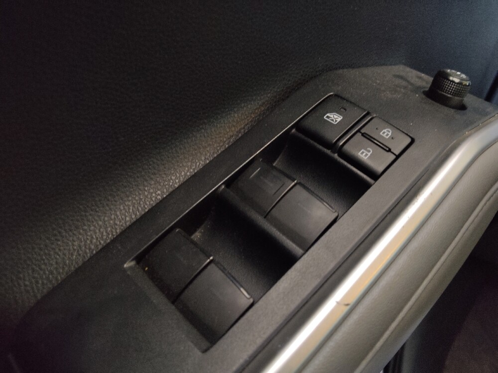 2022 Toyota Highlander in Tallahassee, FL 32304 - 18119395 27