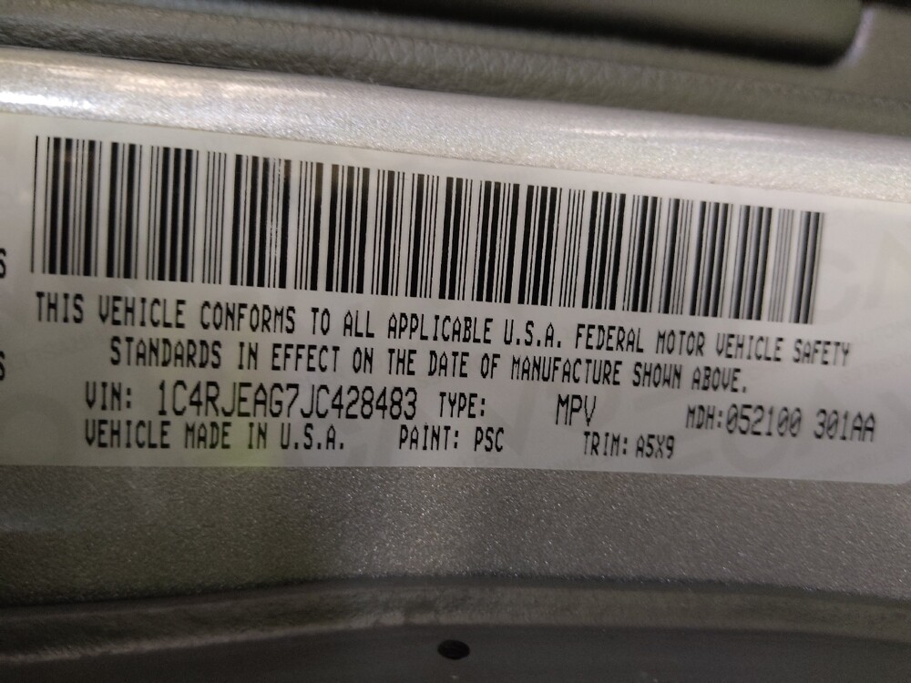 2018 Jeep Grand Cherokee in Fort Myers, FL 33907 - 18119396 33