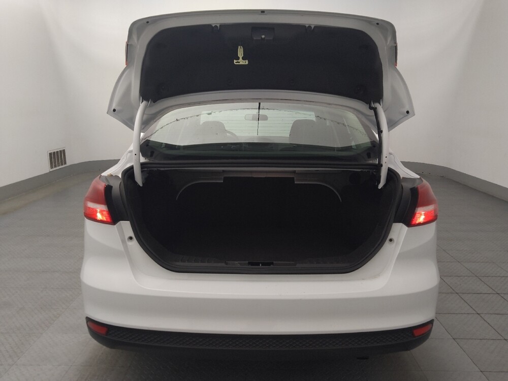 2017 Ford Focus in Tallahassee, FL 32304 - 18119398 29