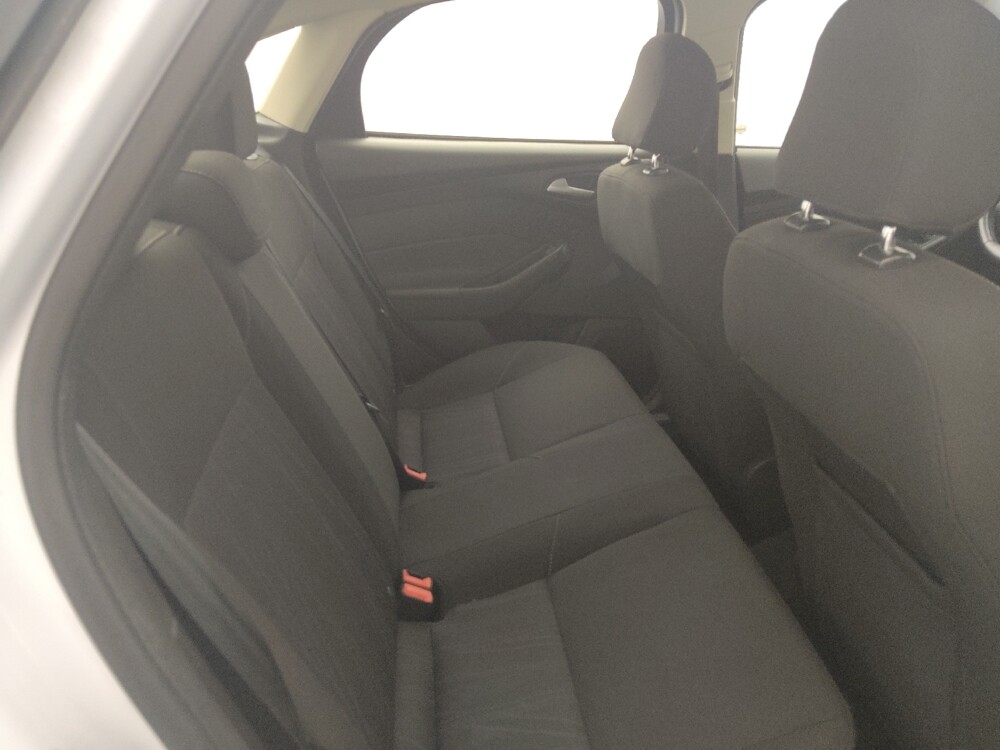 2017 Ford Focus in Tallahassee, FL 32304 - 18119398 19