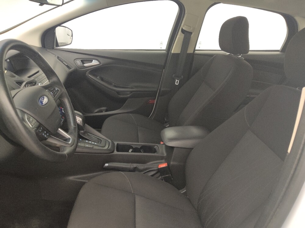 2017 Ford Focus in Tallahassee, FL 32304 - 18119398 17