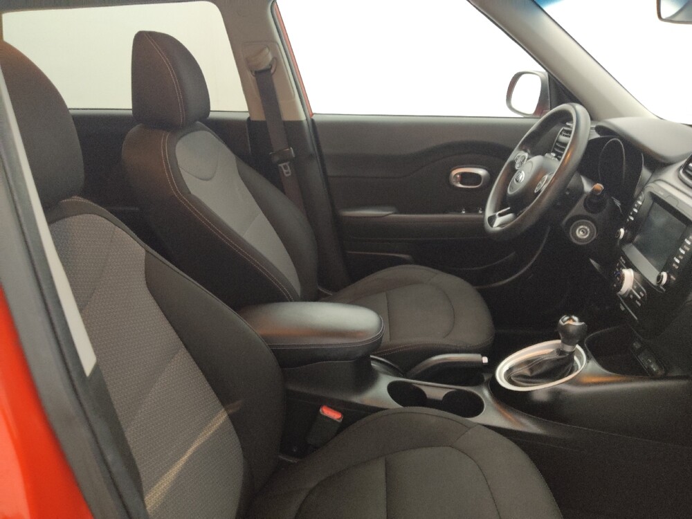 2019 Kia Soul in Tampa, FL 33619 - 18119401 21