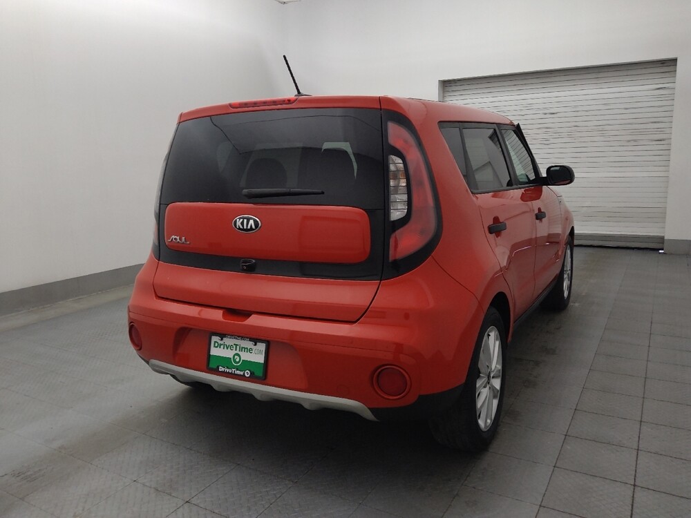 2019 Kia Soul in Tampa, FL 33619 - 18119401 7