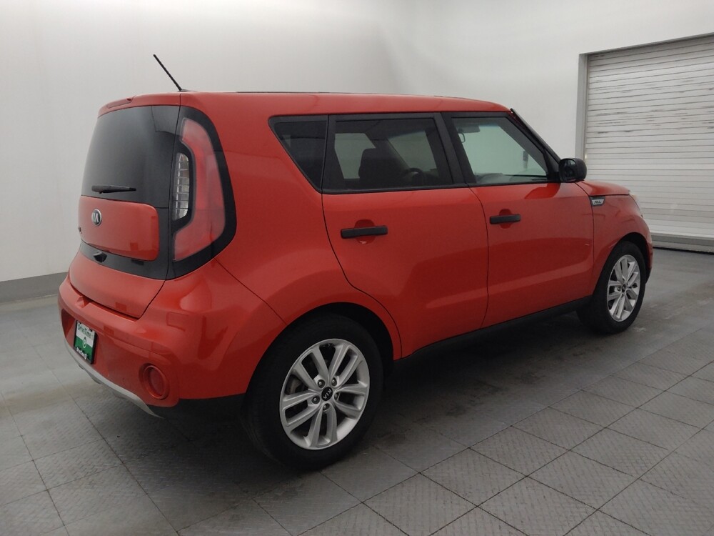 2019 Kia Soul in Tampa, FL 33619 - 18119401 10