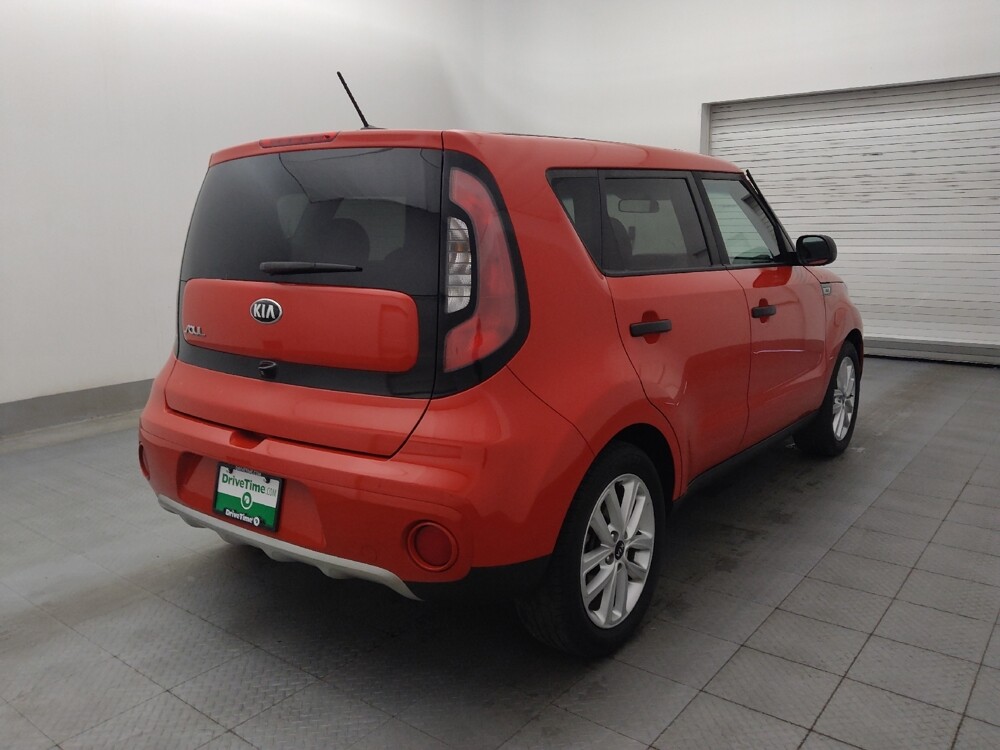2019 Kia Soul in Tampa, FL 33619 - 18119401 9