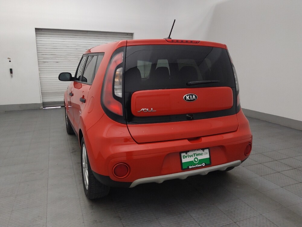 2019 Kia Soul in Tampa, FL 33619 - 18119401 6