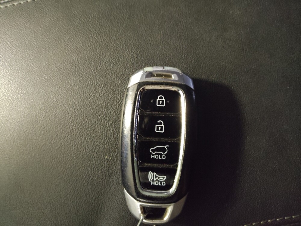 2020 Hyundai Santa Fe in Tampa, FL 33619 - 18119405 32