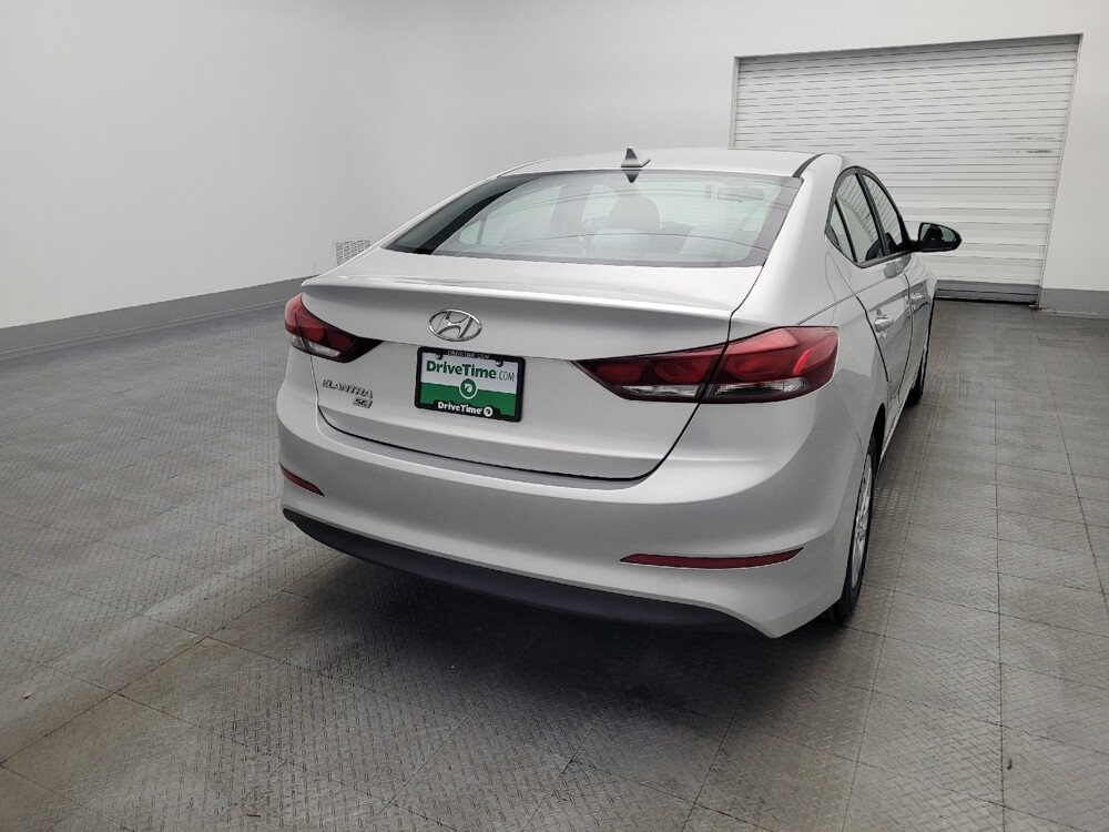 2017 Hyundai Elantra in Orlando, FL 32808 - 18119422 7
