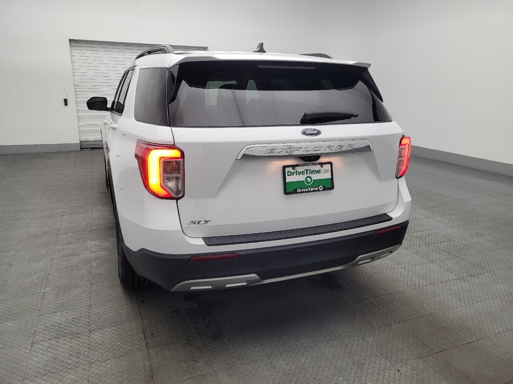 2024 Ford Explorer in Pensacola, FL 32505 - 18119435 6