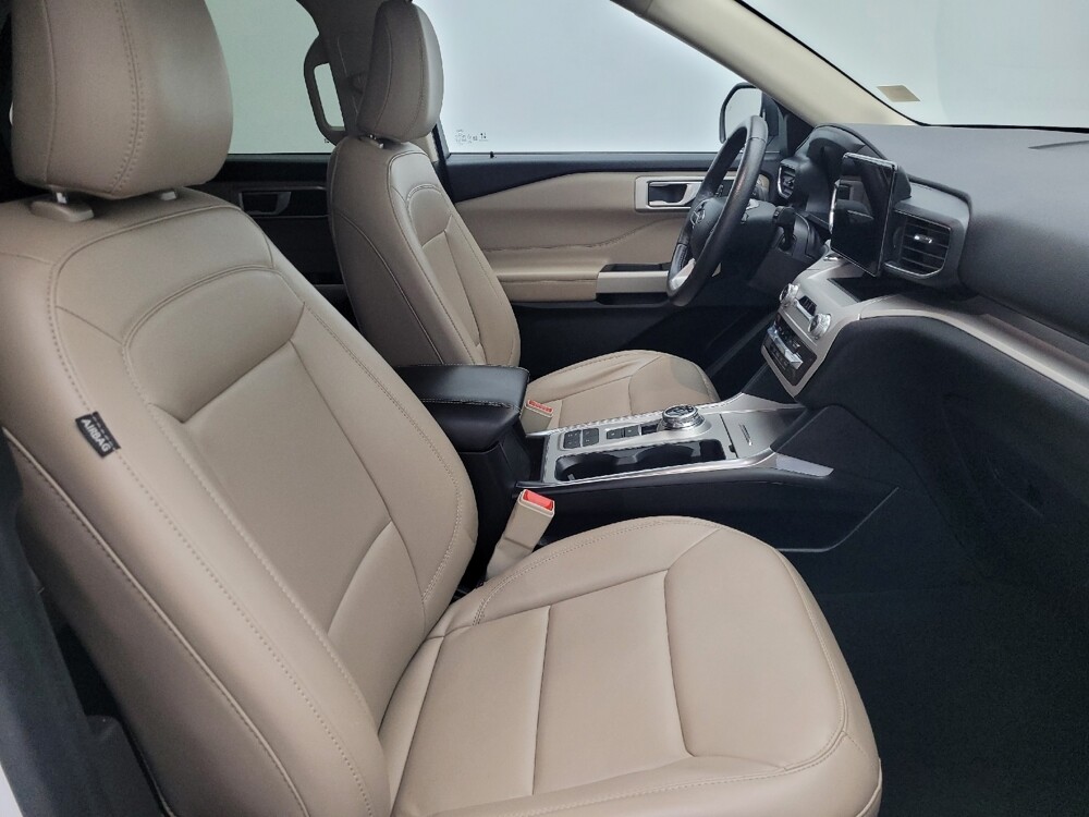 2024 Ford Explorer in Pensacola, FL 32505 - 18119435 21