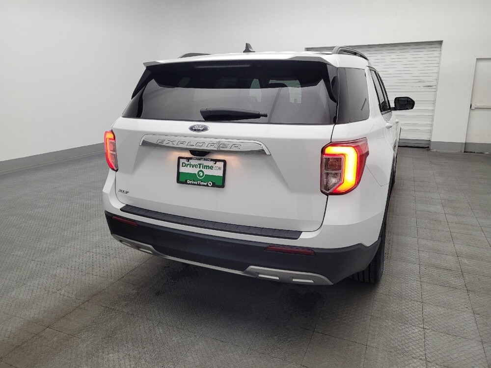 2024 Ford Explorer in Pensacola, FL 32505 - 18119435 7