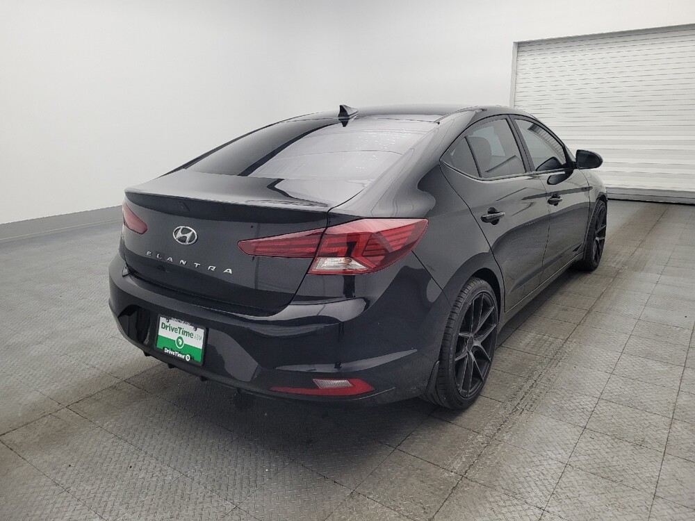 2019 Hyundai Elantra in Macon, GA 31210 - 18119440 9