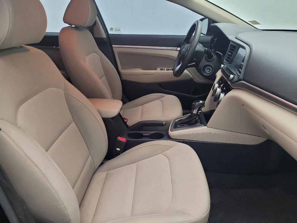 2019 Hyundai Elantra in Macon, GA 31210 - 18119440 21