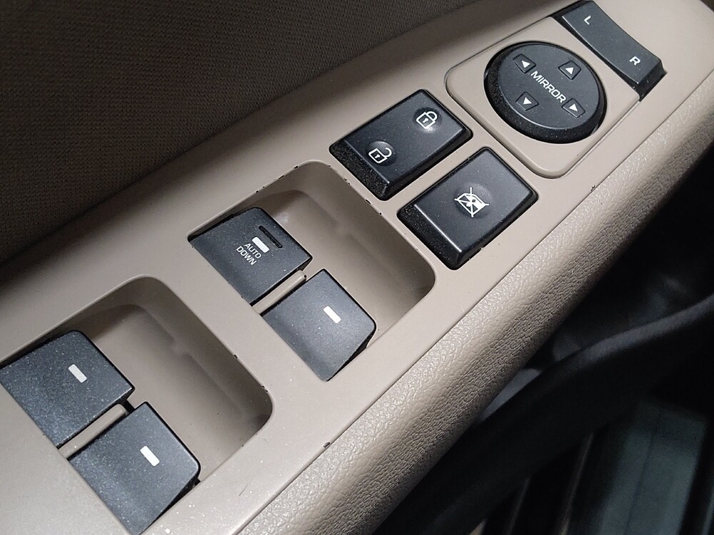 2019 Hyundai Elantra in Macon, GA 31210 - 18119440 27