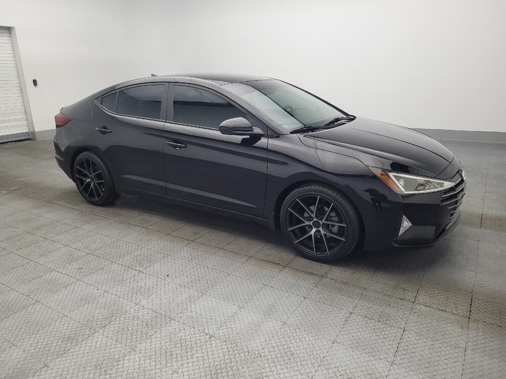 2019 Hyundai Elantra in Macon, GA 31210 - 18119440 11